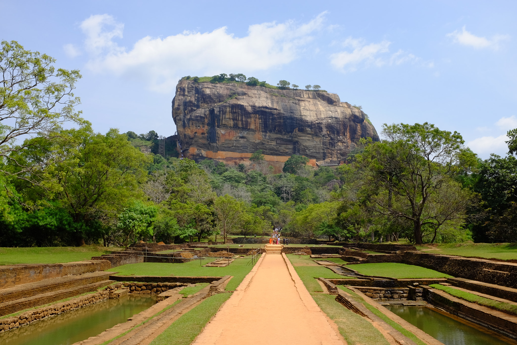 Sigiriya – The Lion Rock of Sri Lanka (Complete Travel & History Guide)